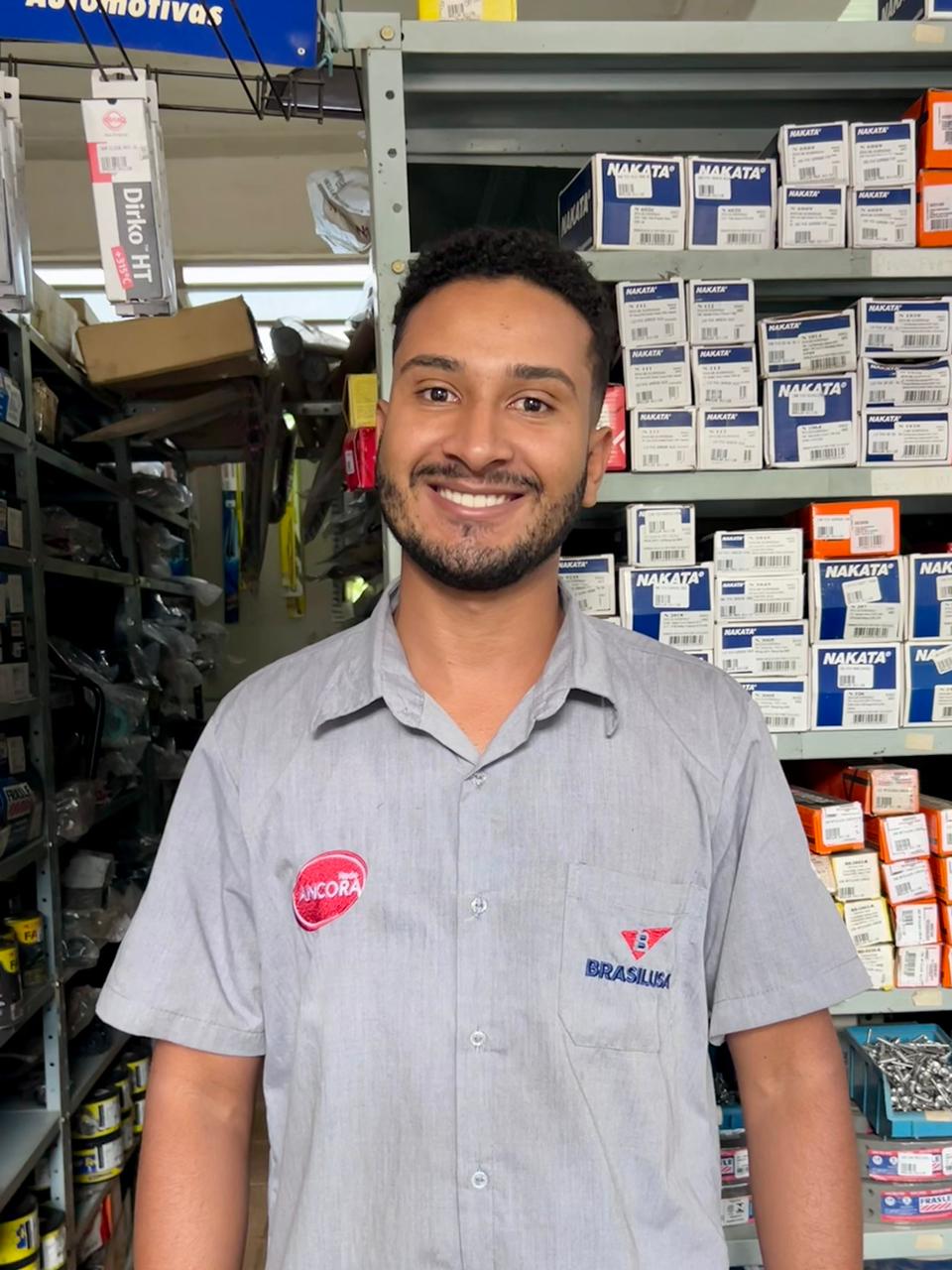 Gabriel Gonçalves (VENDEDOR)